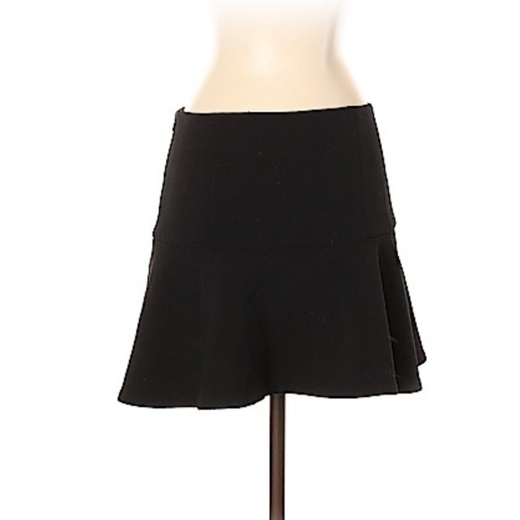 Thakoon Addition MiniSkirt With Red Lining and Zipper Detail. Size 0. Spandex. - Picture 2 of 2